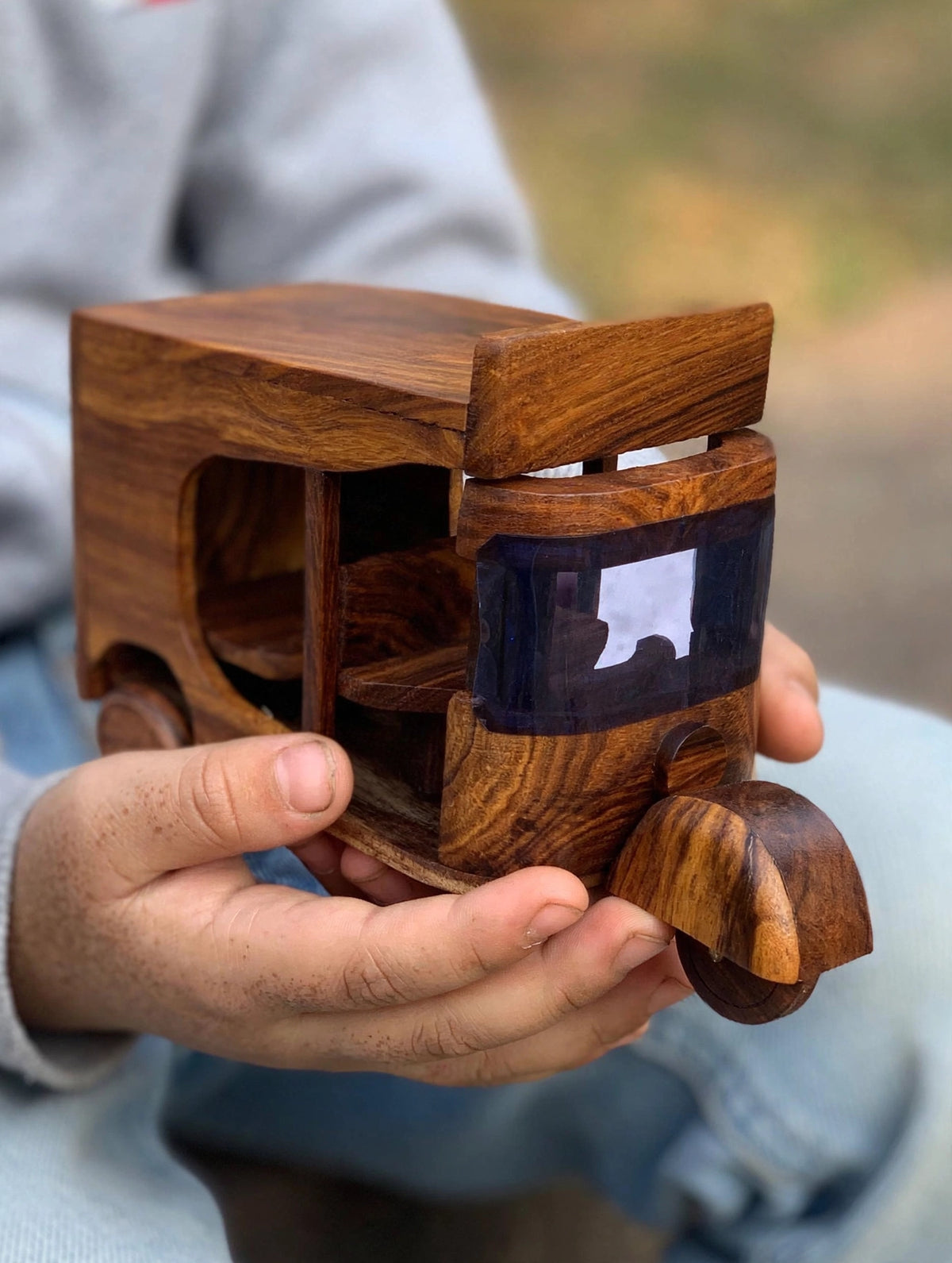 Wooden Rikshaw Model – Rustic Auto Rickshaw Decor