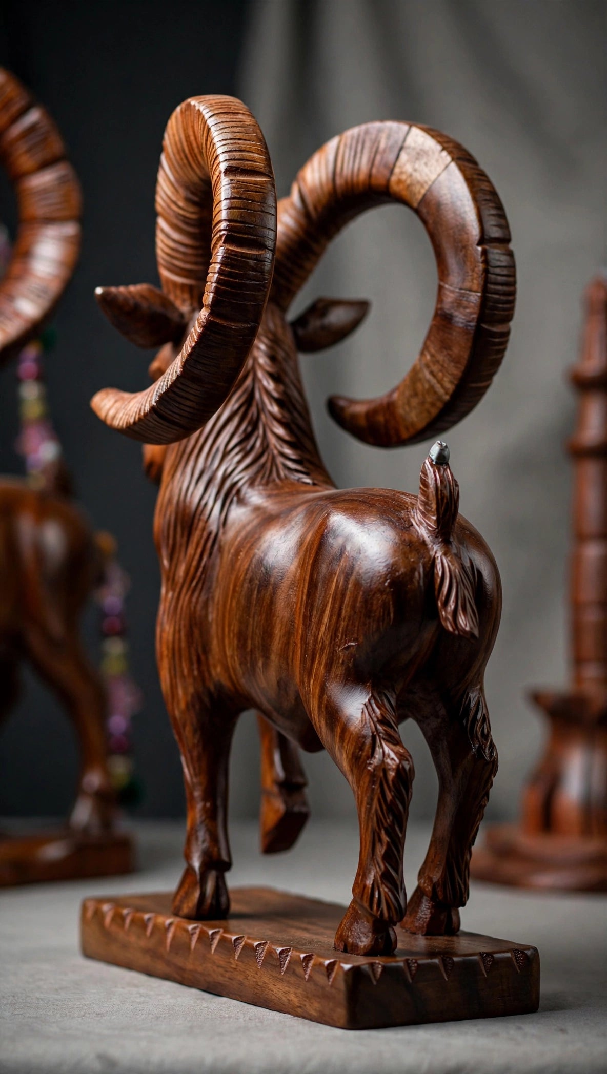 Handcrafted Wooden Markhor Statue – Traditional Animal Home Decor