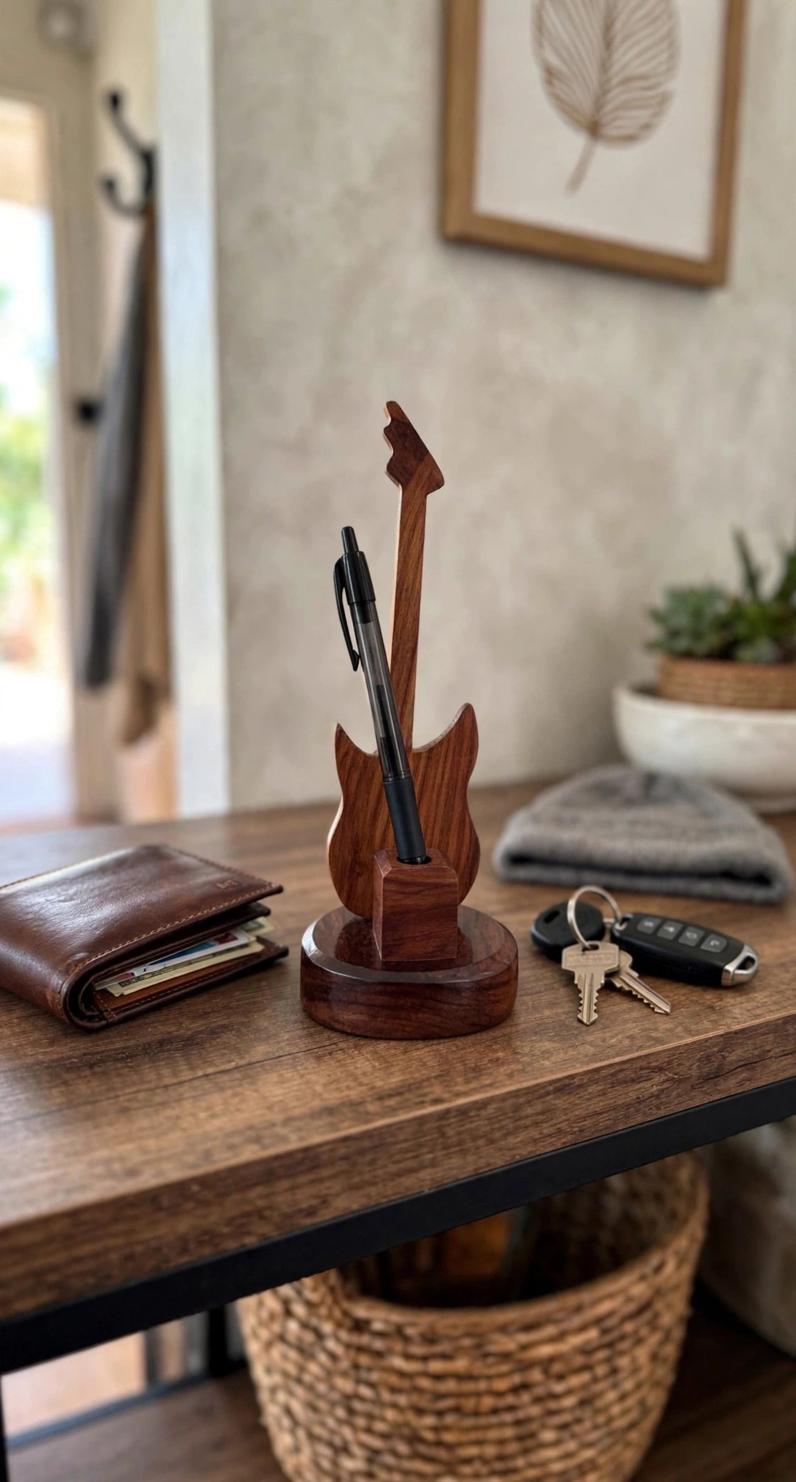 Handmade Sheesham Wood Pen Holder – Feather & Guitar