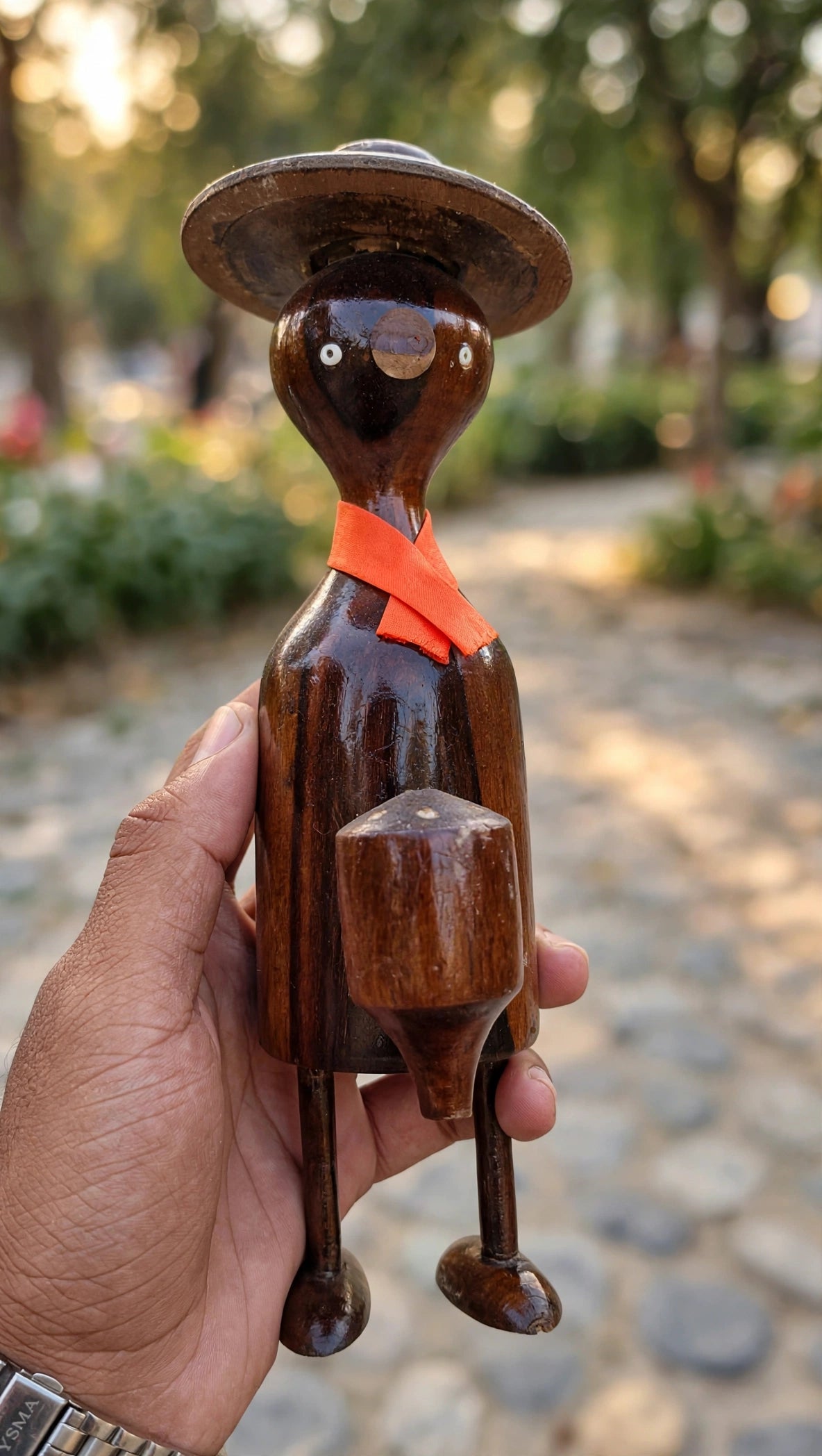 Handcrafted Wooden Duck Figurine – Rustic Decorative Bird Showpiece