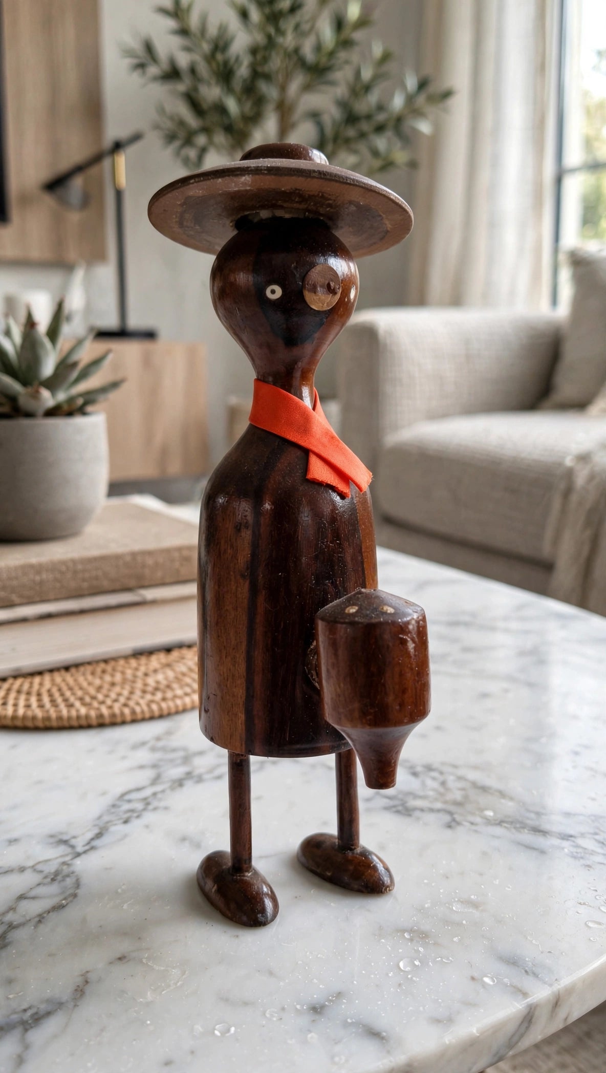 Handcrafted Wooden Duck Figurine – Rustic Decorative Bird Showpiece
