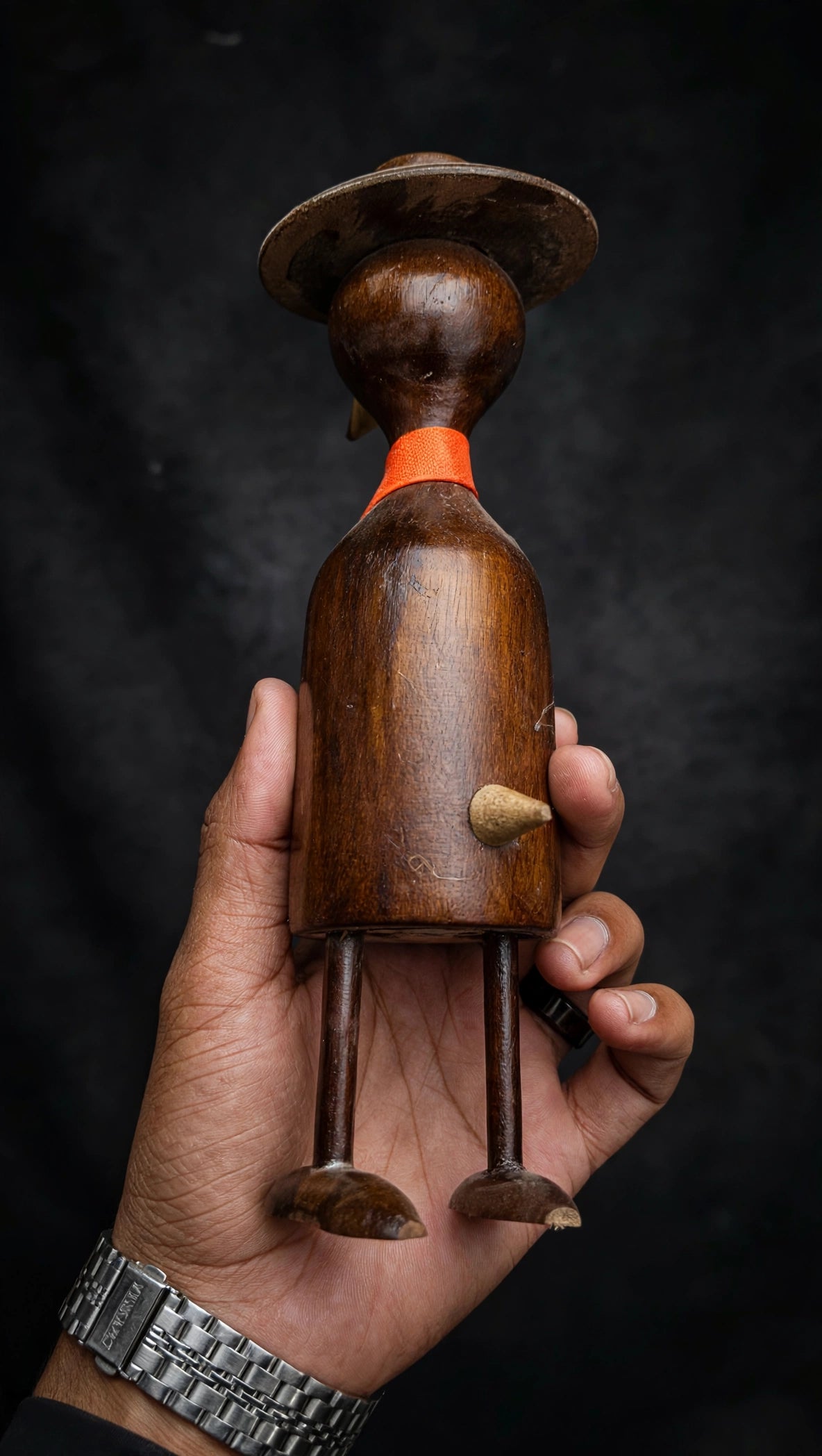 Handcrafted Wooden Duck Figurine – Rustic Decorative Bird Showpiece