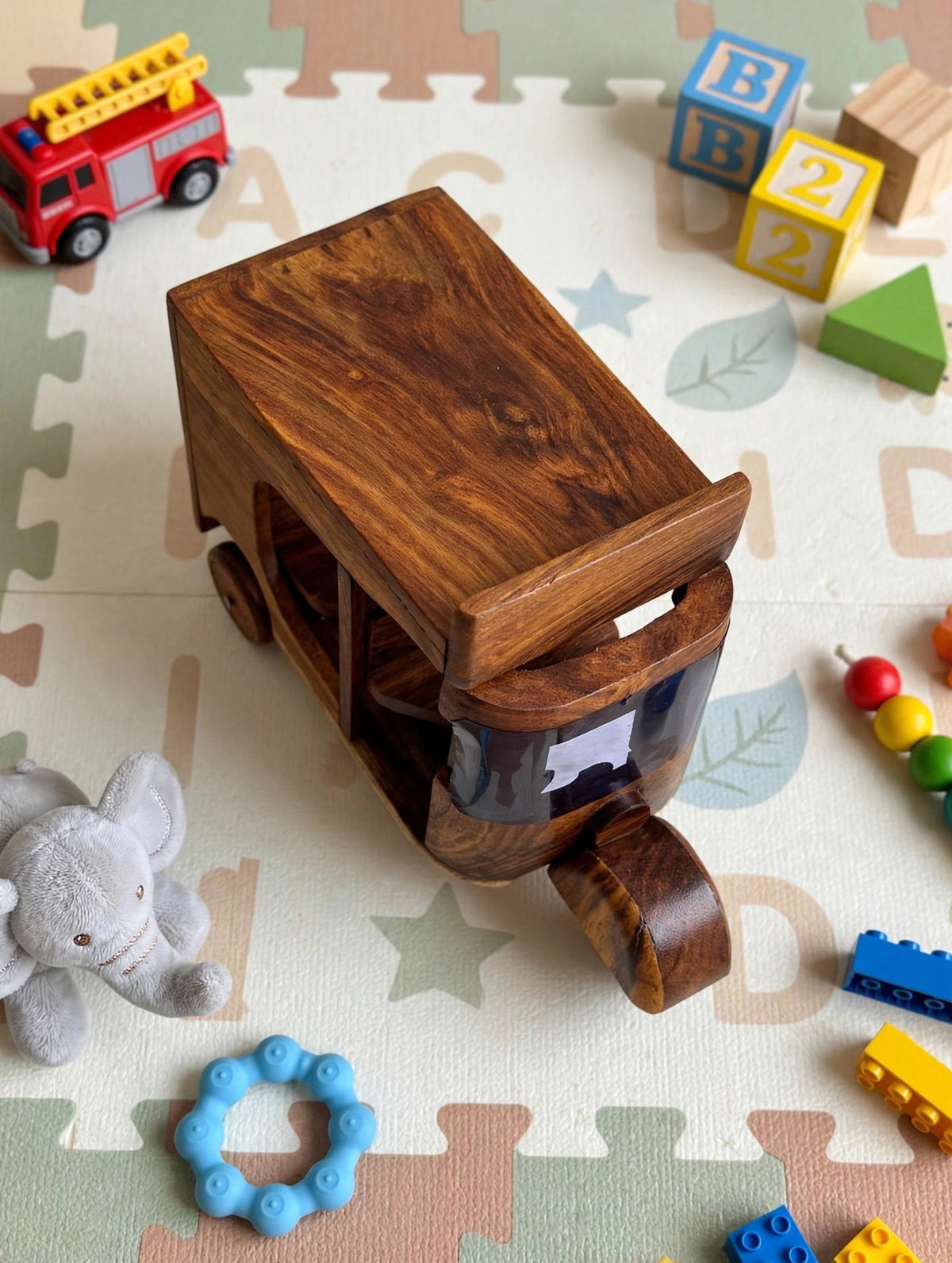 Wooden Rikshaw Model – Rustic Auto Rickshaw Decor